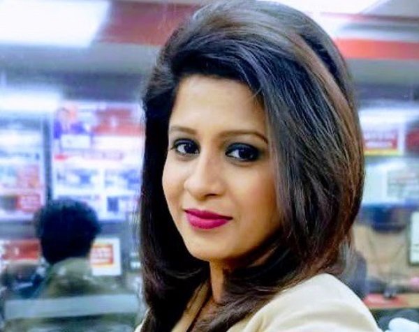 shweta bhattacharya anchor biography wiki salary worth husband affairs biodata profile