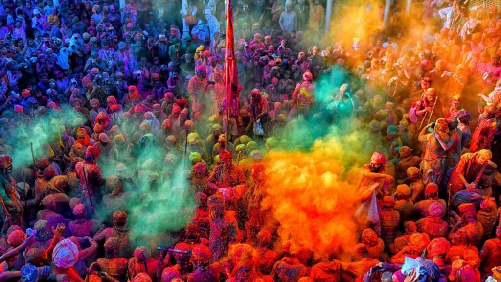 The witnesses informed that the stampede occurred during Ladoo Holi celebrations at the Shreeji Temple in Mathura